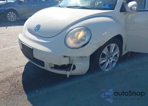 2010 Volkswagen New Beetle 2.5L from USA, damaged, VIN 3VWPG3AG0AM021014